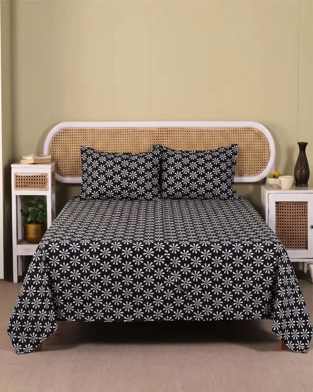 Monochrome Floral Cotton Bedsheet Set view 1