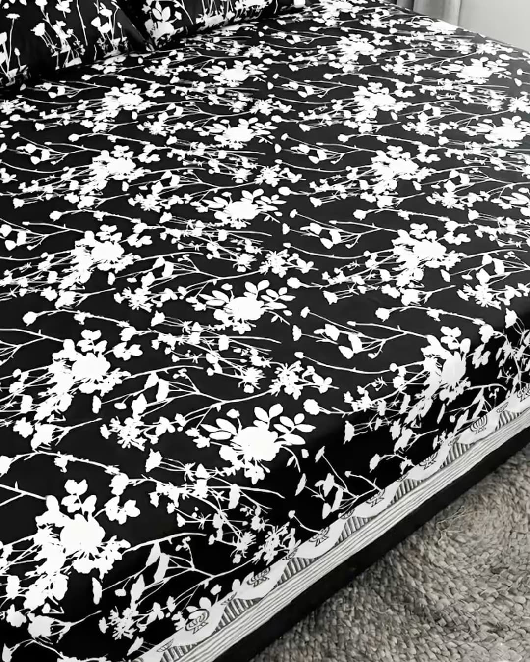 Noir Botanica Bed Set view 3