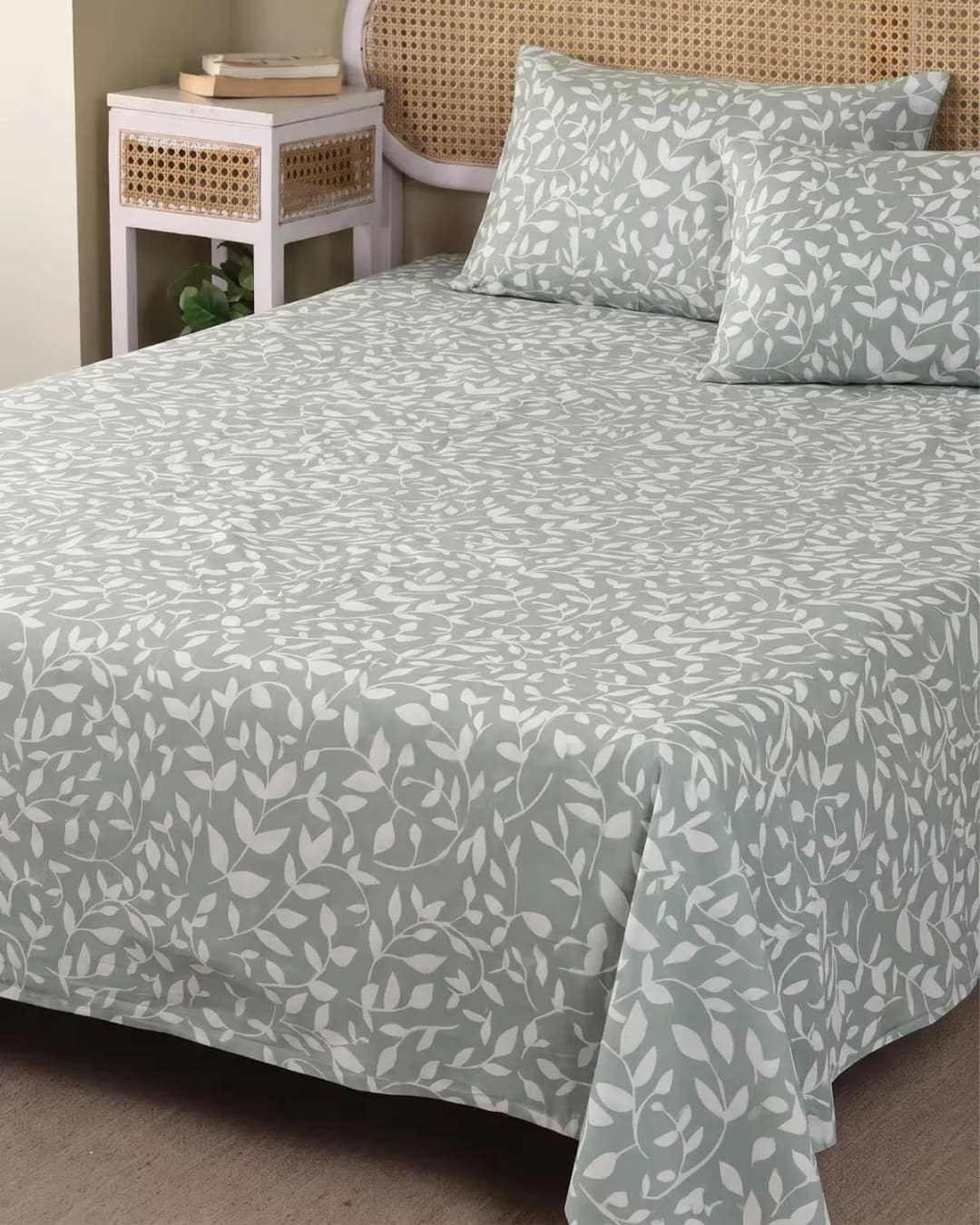 Orouwan Sage Leaf Green Cotton Bedsheet Set view 1